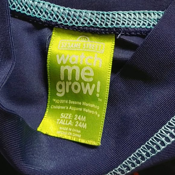 Sesame Street Dark Blue Short Sleeve Rash Guard 24 - Picture 3 of 3